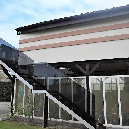 アパート In Near Baltic ミエンジボジェ